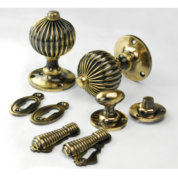 Vintage Regency Style Solid Brass Reeded Round Door Knobs Handles - Antique Brass