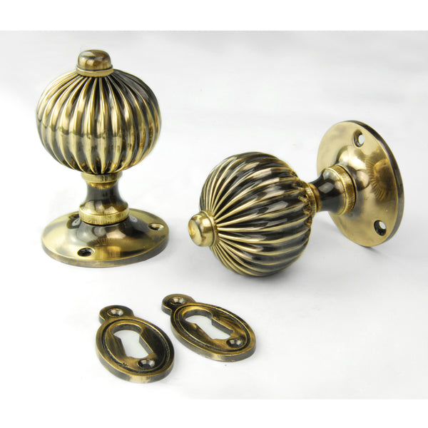 Vintage Regency Style Solid Brass Reeded Round Door Knobs Handles - Antique Brass
