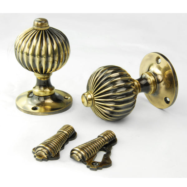 Vintage Regency Style Solid Brass Reeded Round Door Knobs Handles - Antique Brass