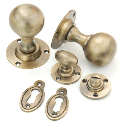 Vintage Period Style Solid Antique Brass Round Ball Door Knobs Handles Pair