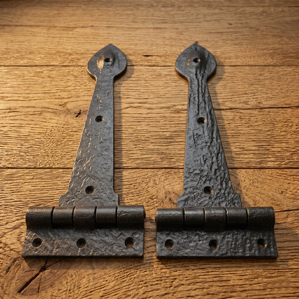 A pair of Vintage Antique Style Black Hammered Cast Iron Hinges 9.5" 240mm