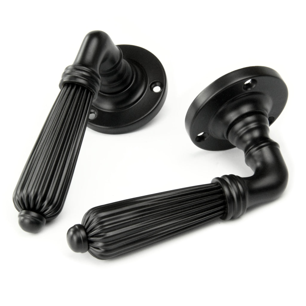 Vintage Regency Style Reeded Lever Door Handles - Satin Black