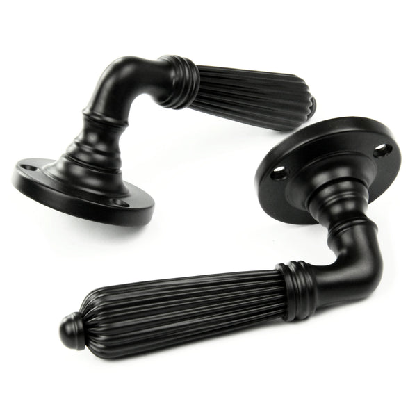 Vintage Regency Style Reeded Lever Door Handles - Satin Black