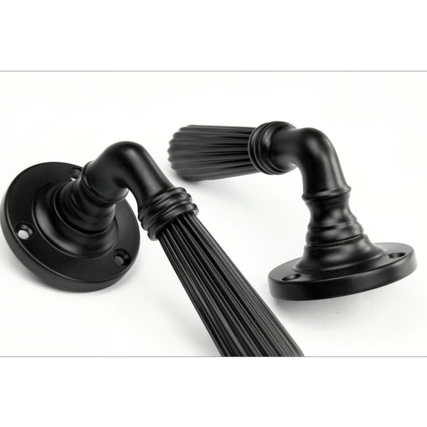 Vintage Regency Style Reeded Lever Door Handles - Satin Black