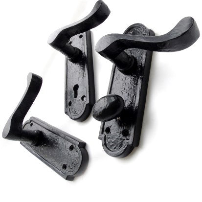 Antique Style Black Cast Iron Scroll Lever Latch Door Handles