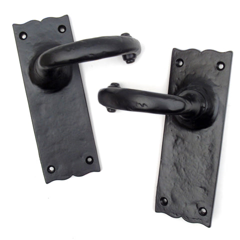 Victorian Antique Style Black Hammered Cast Iron Tudor Style Lever Latch Lock Door Handles on a Backplate