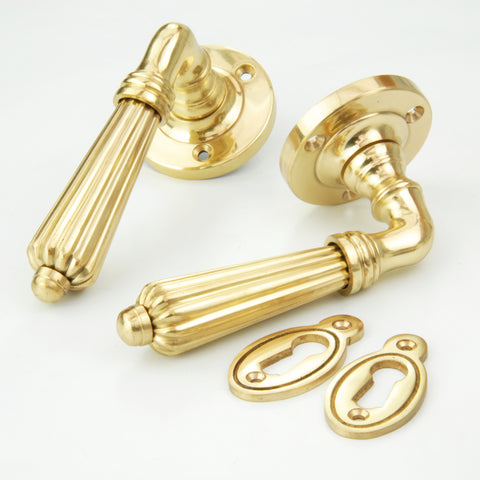 Regency Reeded Lever Door Handles & Oval Escutcheons Polished Brass